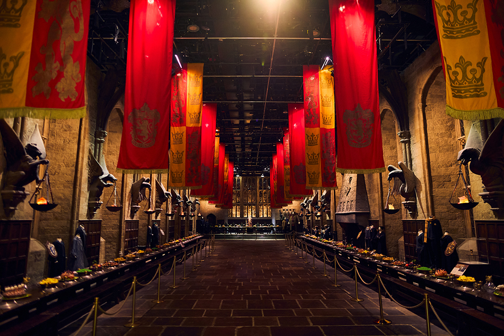 WBSTL-first-year-at-hogwarts-summer-feature-great-hall-web-landscape