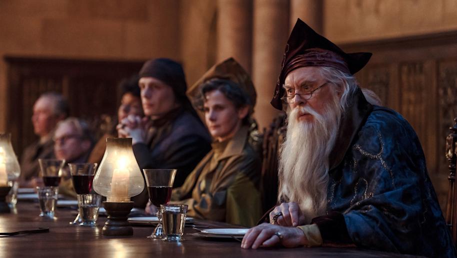 hbo-harry-potter-series-1-dumbledore-quirrel-teachers-table