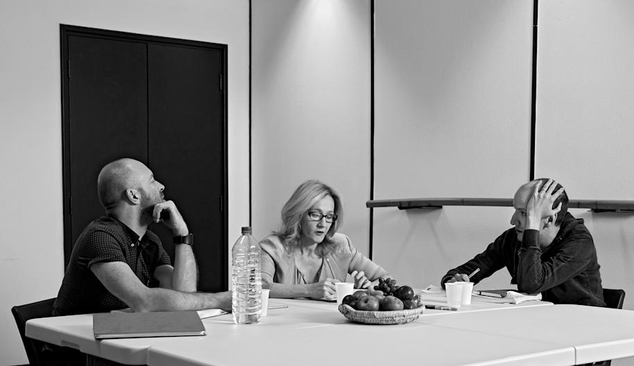 PMARCHIVE-Jo in script discussion 004bw CROP sml 67DugLOWQw0go0qSMMUQcQ-b1