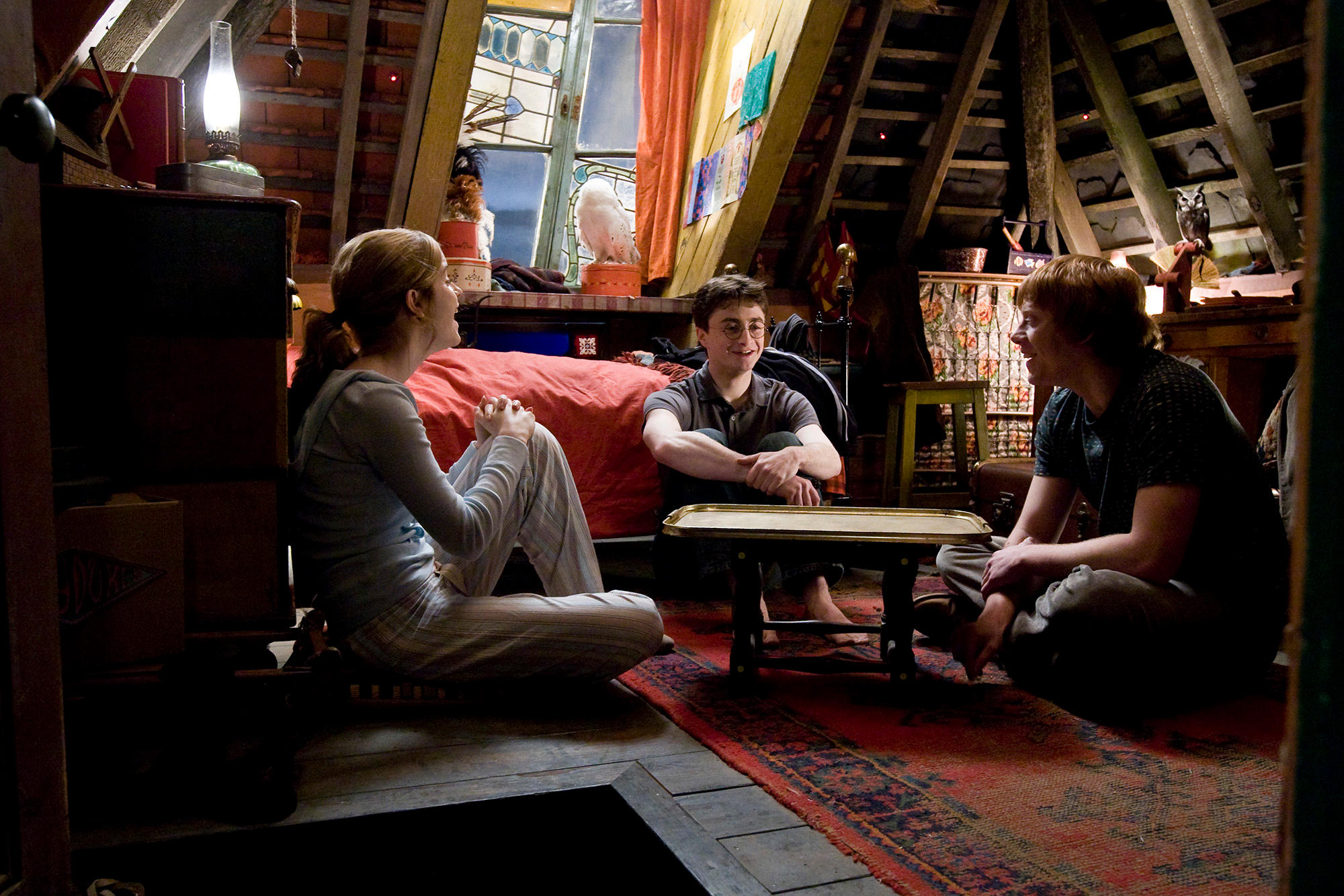 WB-HP-F6-half-blood-prince-harry-ron-hermione-laughing