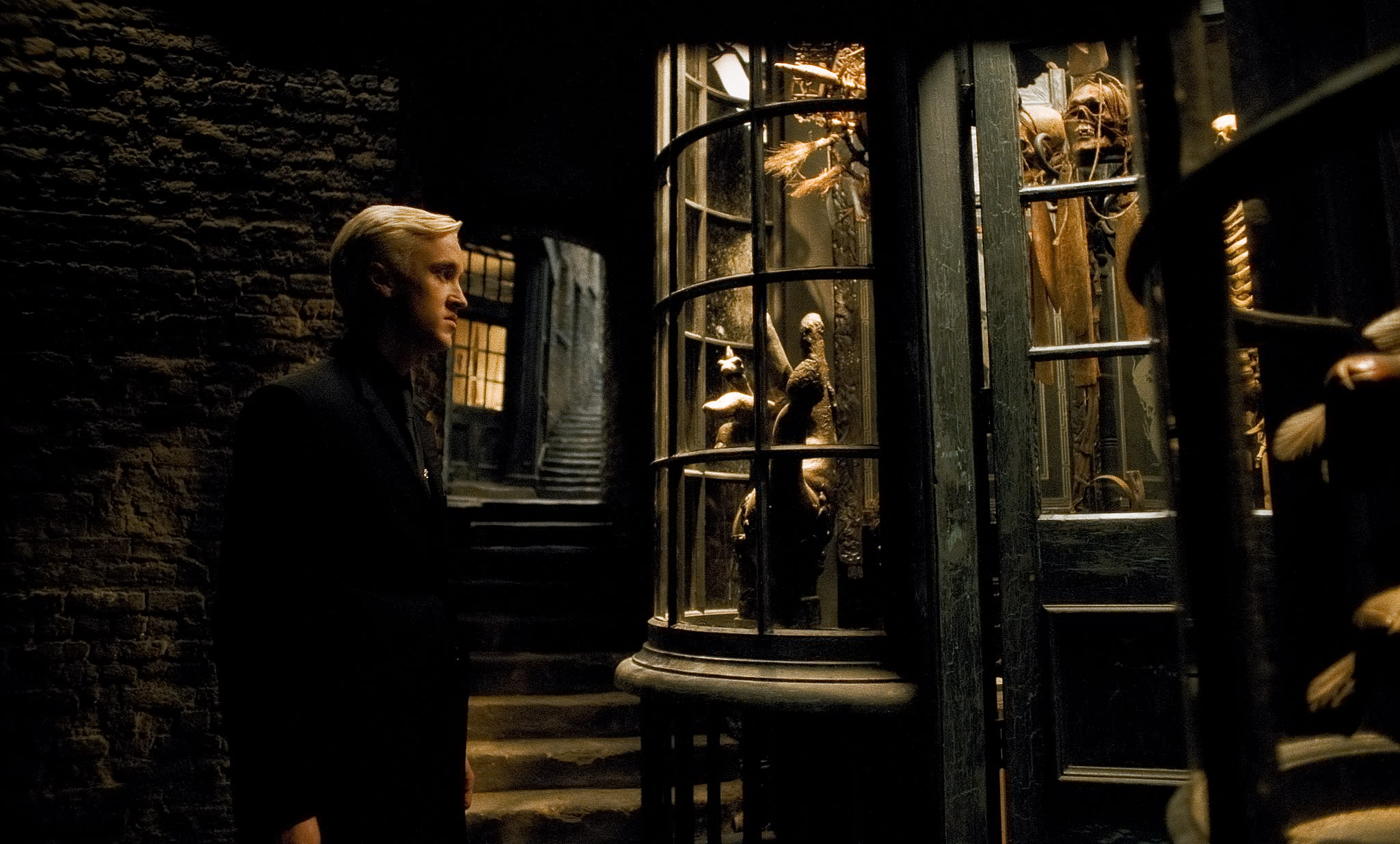 WB-HP-F6-half-blood-prince-draco-borgin-and-burkes
