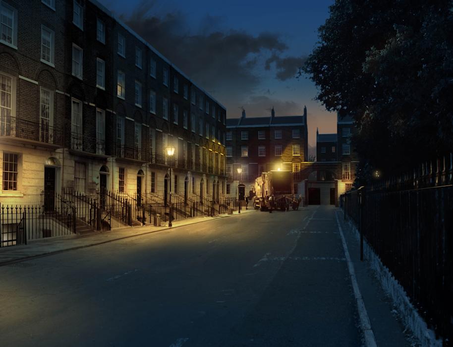 Grimmauld Place at night 