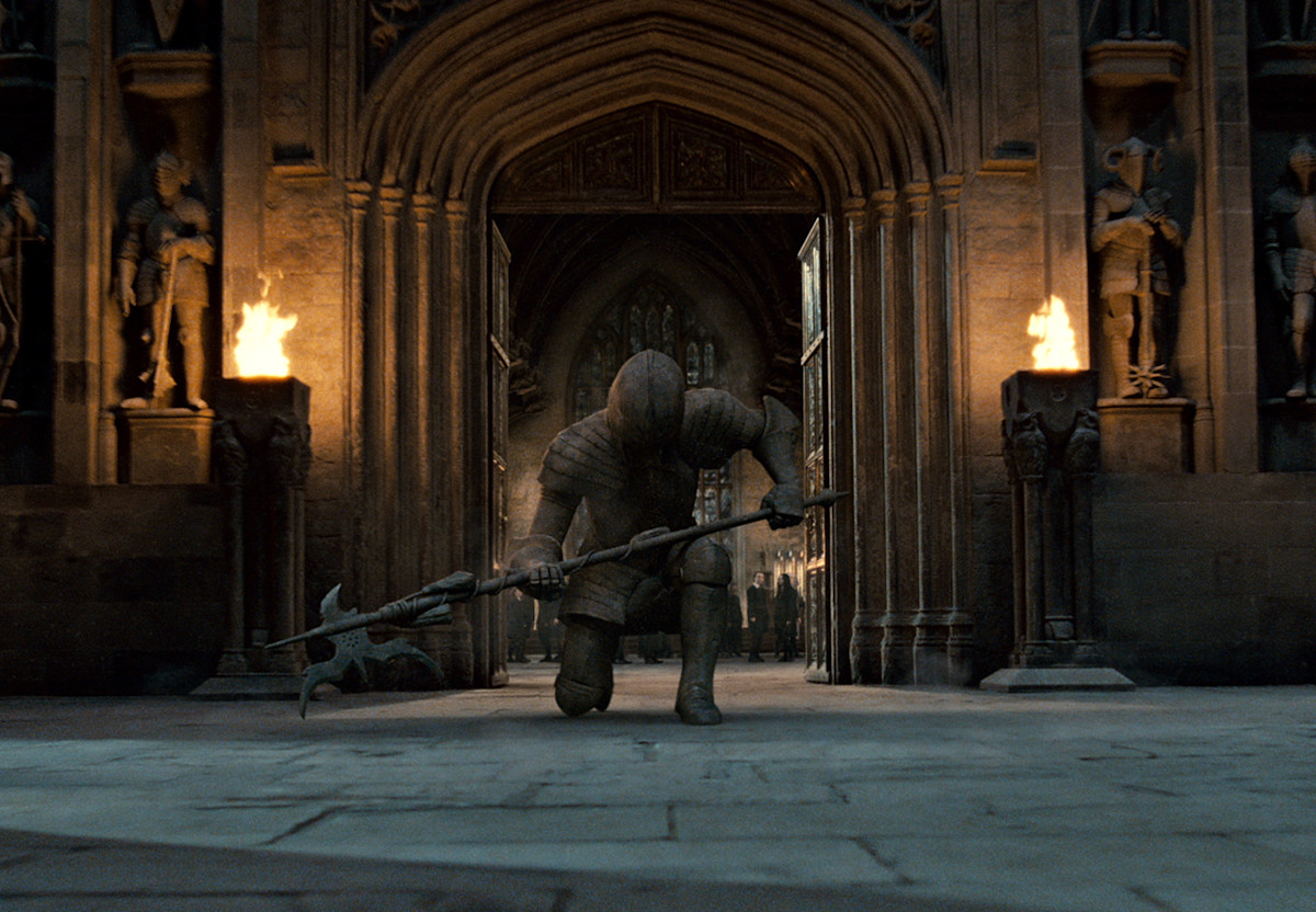 The Animation Charm (Piertotem locomotor) | Official Harry Potter ...