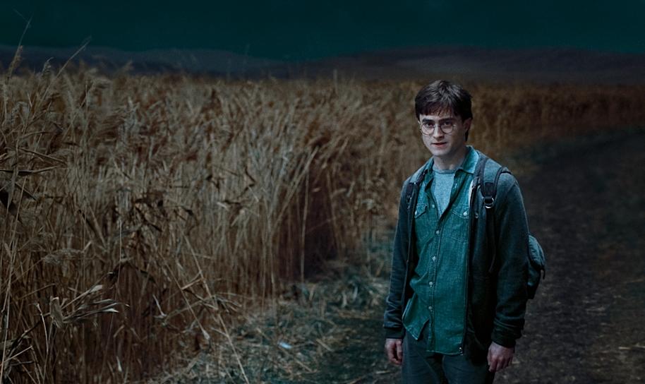 PMARCHIVE-HarryPotter WB F7 HarryLeavingTheBurrow Still 080615 Land 4K9V2m6ZlSua26aAeCA00q-b1