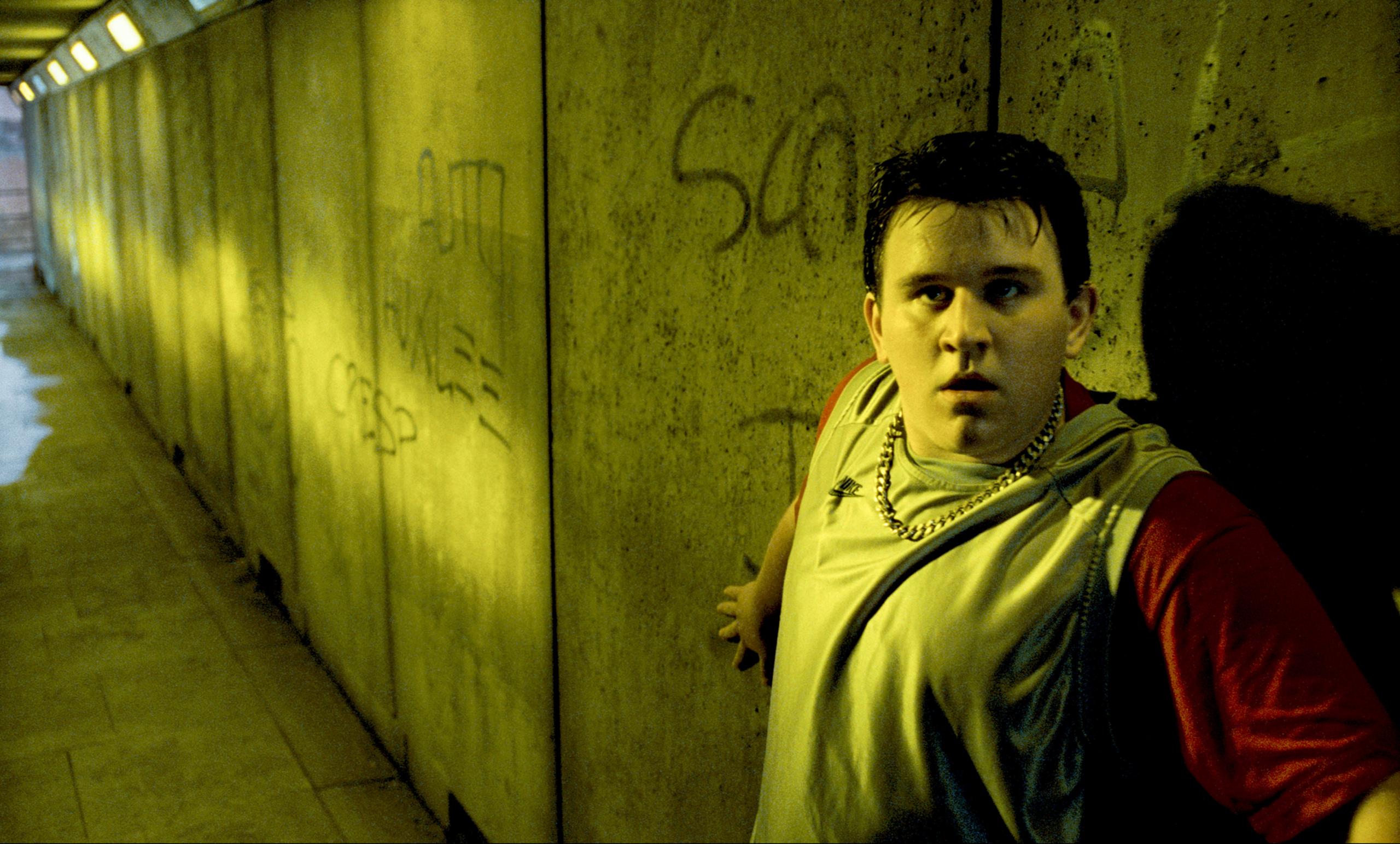 Dudley cowers against the wall during Dementor Attack.