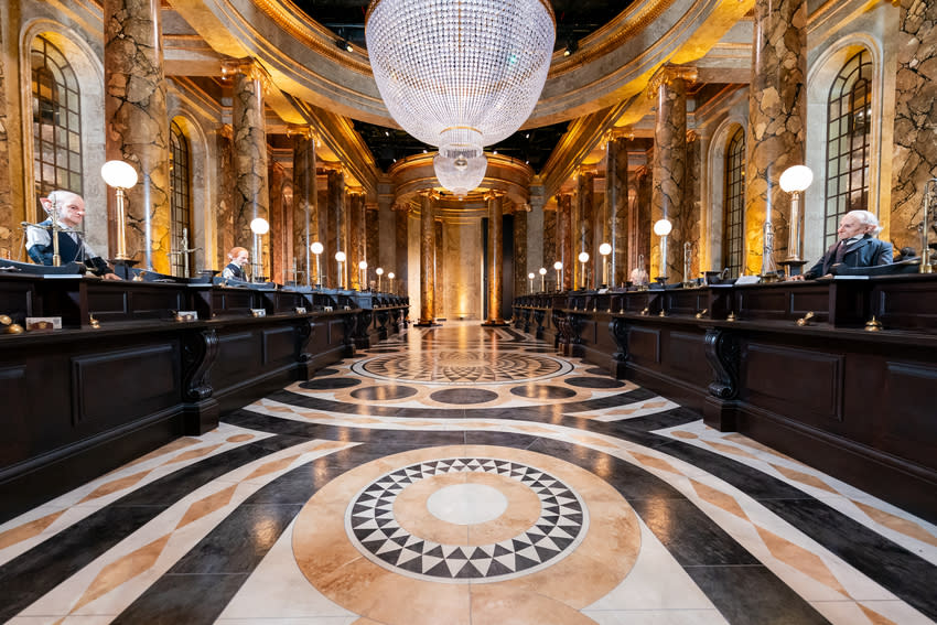 WOB-screenshot-episode-two-gringotts-hallway