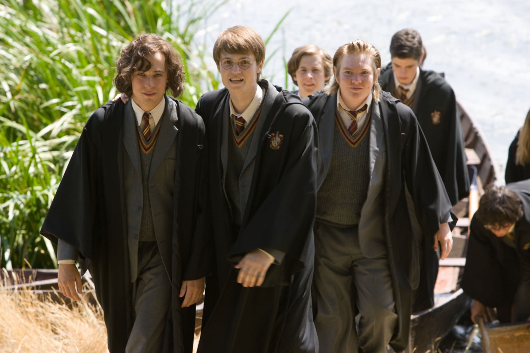 Moony Padfoot Prongs and Wormtail at Hogwarts by the lake