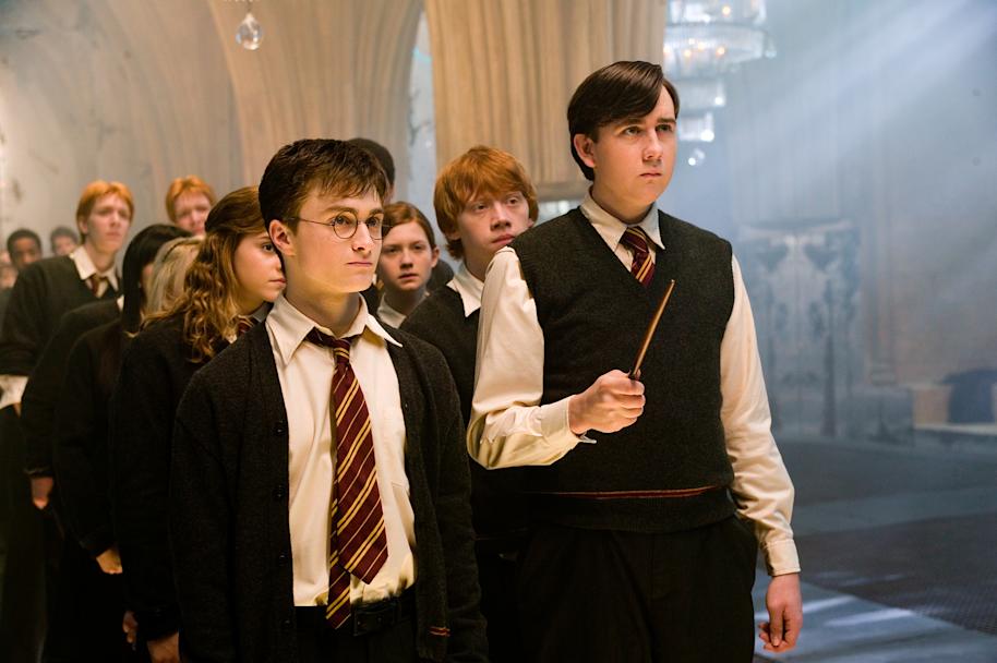 HP-F5-order-of-the-phoenix-neville-harry-dumbledores-army-room-of-requirement-web-landscape