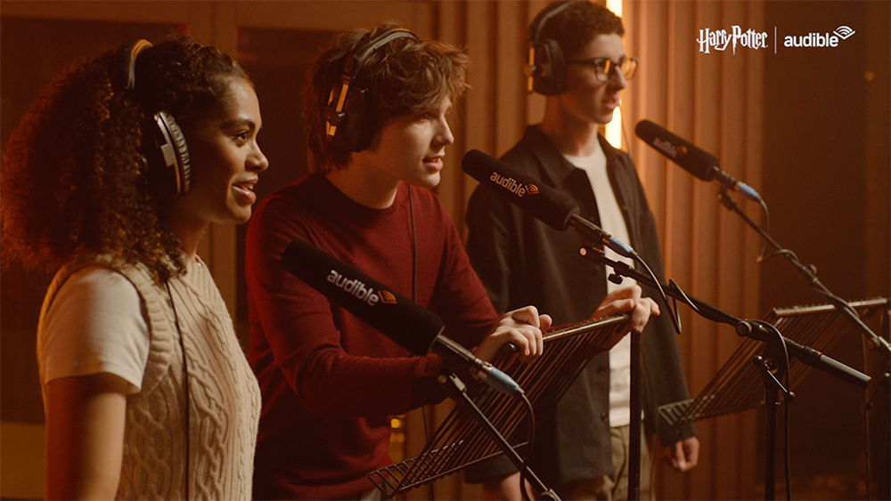 comet-introducing-older-trio-video-thumbnail