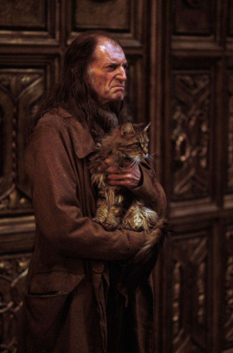PMARCHIVE-WB F1 ArgusFilch FilchHoldingMrsNorris 5904 1vkS9rLW4Ia42gKIo0m4Ia-b2