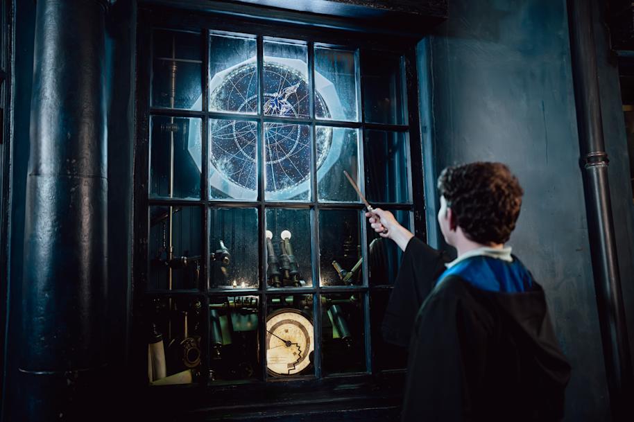 Universal-Studios-next-gen-wand-key-art-2