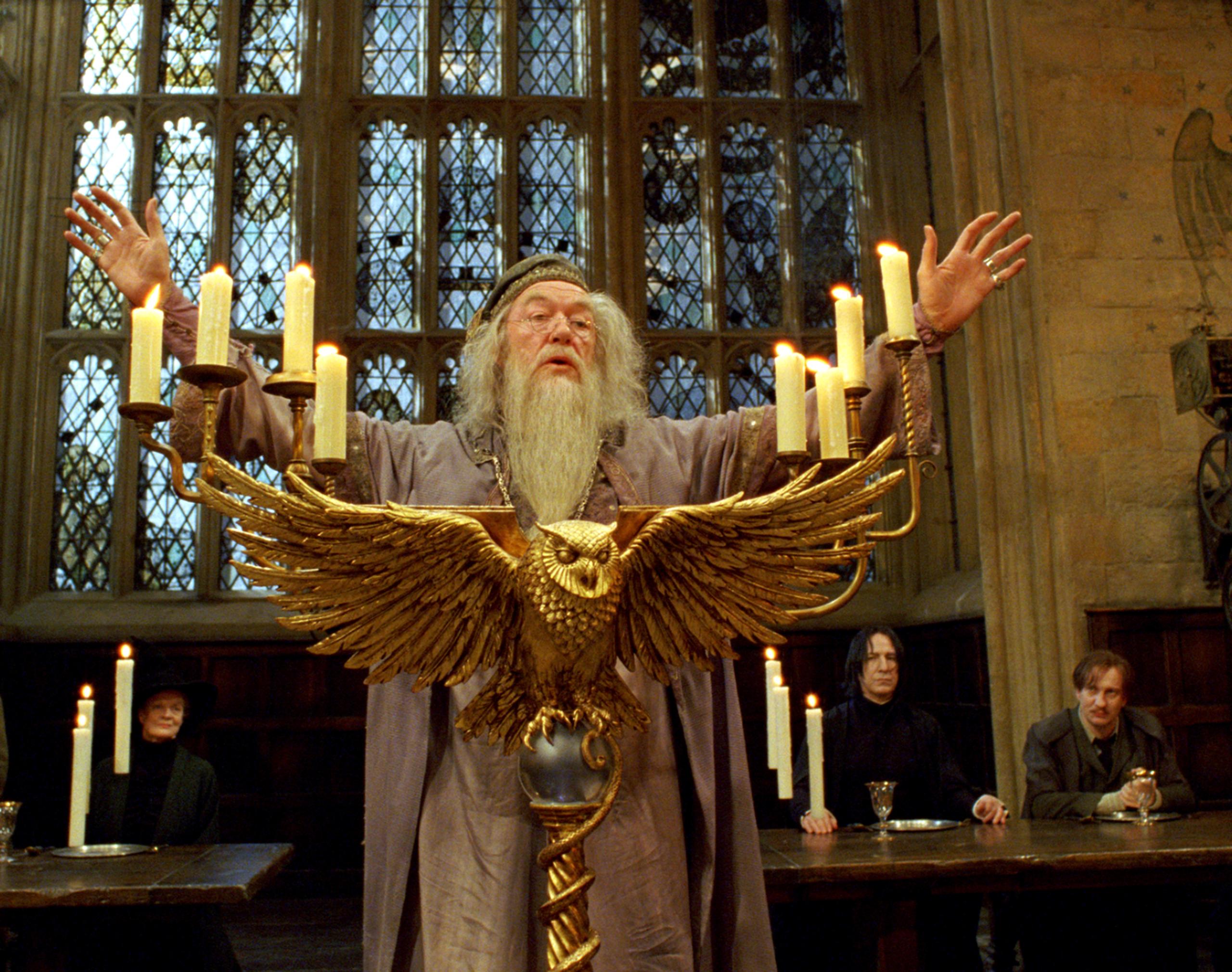 WB F3 Dumbledore lectern TRL-004C UP HPE3