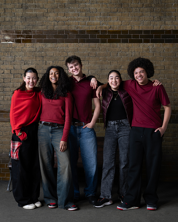 dark-train-gryffindor-students-web