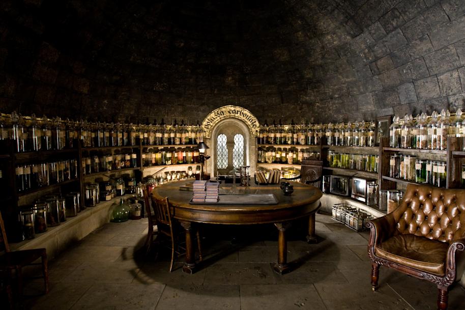 Slughorn's potions classroom 