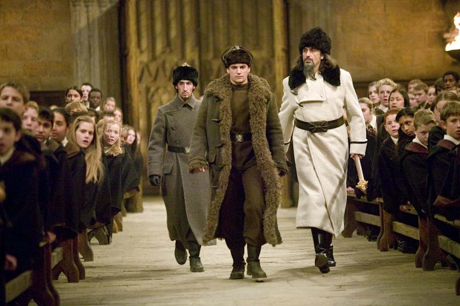 PMARCHIVE-WB F4 ViktorKrumIgorKarkaroff KrumEntersHogwarts HP4D-09800 4AmXat3MYoEU0Ks6Qc6uQA-b3